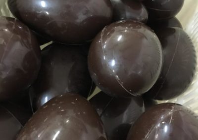 Uova di Cioccolata Fondente